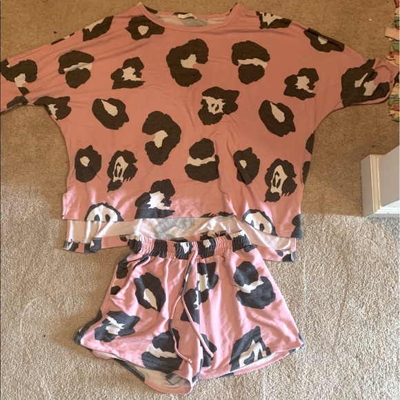 Other - Cute, comfy outfit